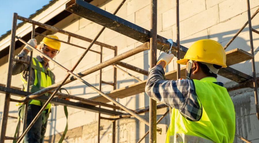 Professional fairlawn roofing services in Kirkland, IL